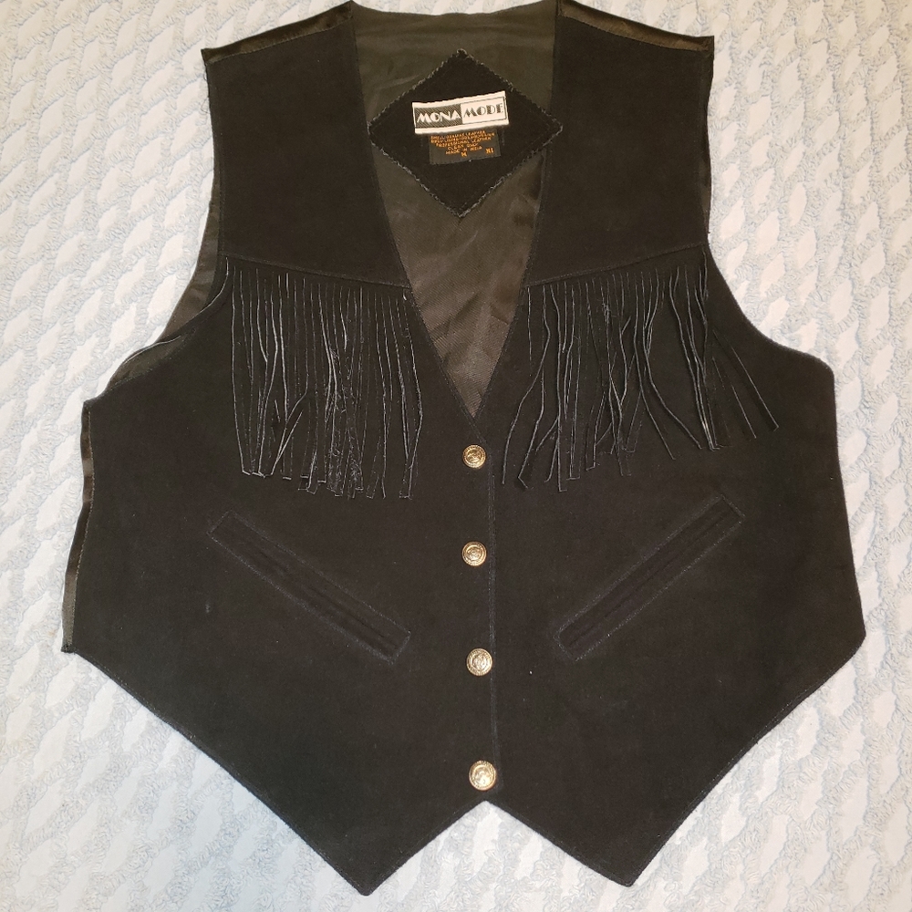 Vintage black suede fringed Western vest EUC size M